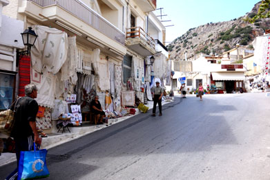 rue de Kritsa o on vend la dentelle
